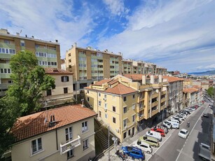 Appartamento in vendita a Trieste Dannunzio