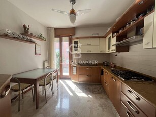 Appartamento in Vendita a Venezia, zona Mestre, 165'000€, 120 m²