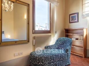 Appartamento in Vendita in Via dell' Oriuolo 5 a Firenze