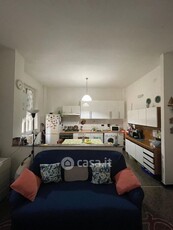 Appartamento in Vendita in Via Giuseppe Frassinello a Genova