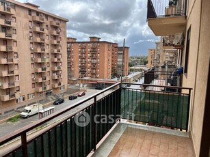 Appartamento in Vendita in Via Olindo Guerrini a Palermo