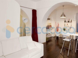 Appartamento Trilocale in ottime condizioni, in vendita in Via Agostino Bertani, Roma