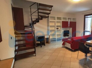 Appartamento Trilocale in ottime condizioni, in vendita in Via Taverna, Piacenza