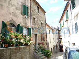 Appartamento Trilocale in vendita a Castel Del Piano