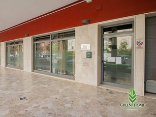 Attività commerciale in Vendita a Cagliari, zona Sant'Avendrace, 1'200'000€, 500 m², arredato