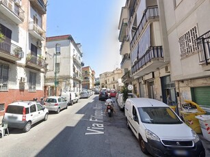 Bilocale in Vendita a Napoli, 80'000€, 64 m²