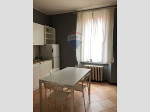 Bilocale in Vendita a Pavia, zona Centro Storico, 140'000€, 50 m², arredato