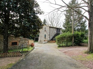 Casa indipendente 15 locali di 280 m² in Todi