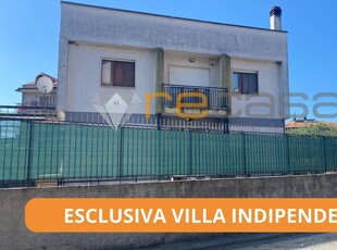 Casa indipendente di 200 mq a Montecorvino Pugliano