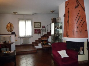 Casa indipendente di 300 mq a Reggio nell'Emilia
