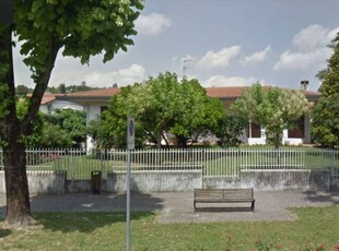 Casa Bi - Trifamiliare in Vendita a Terni Terni