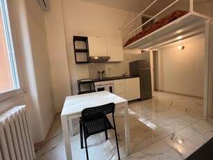 Monolocale in Affitto a Milano, 620€, 28 m², arredato