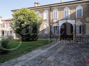 Monolocale in Affitto a Milano, 760€, 35 m², arredato