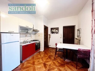 Monolocale in Affitto a Vercelli, zona Centro, 400€, 40 m², arredato
