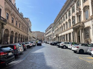 Quadrilocale in Affitto a Roma, zona Centro Storico, 2'650€, 140 m²