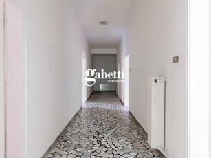 Quadrilocale in Vendita a Bologna, 329'000€, 101 m²