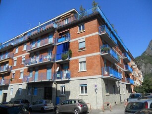 Quadrilocale in Vendita a Lecco, 180'000€, 115 m²