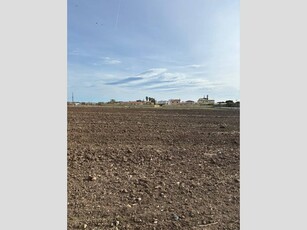 Terreno agricolo in Vendita a Crotone, 7000 m²