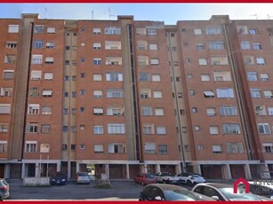 Trilocale in Vendita a Roma, 83'850€, 80 m²