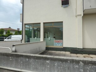 Ufficio in Vendita a Treviso, 350'000€, 1200 m²