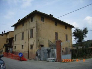 Vendita Palazzo, in zona SANT’ARCANGELO, MAGIONE