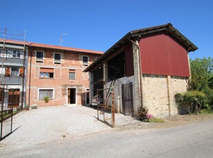 Villa bifamiliare in vendita a San Vito Al Tagliamento Pordenone Savorgnano