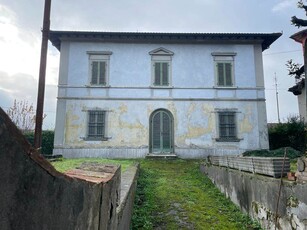 Villa in vendita a Buggiano Pistoia Borgo a Buggiano