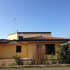 Villa nuova a Argenta - Villa ristrutturata Argenta