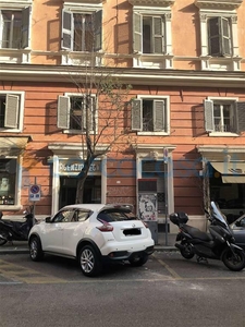 Negozio in vendita in Via Dei Gracchi, Roma