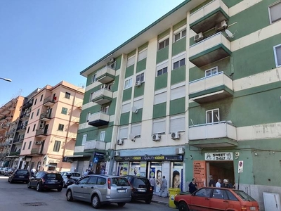 Ufficio in vendita a Taranto, via Orsini , 64 - Taranto, TA