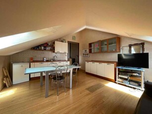 Appartamento in Vendita ad Moncalieri - 160000 Euro
