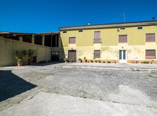 Casa indipendente 0 locali di 500 m² in Castel Goffredo