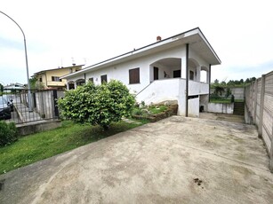 Casa indipendente in vendita a Cerro Maggiore