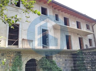 Casa indipendente in vendita a Cividate Camuno