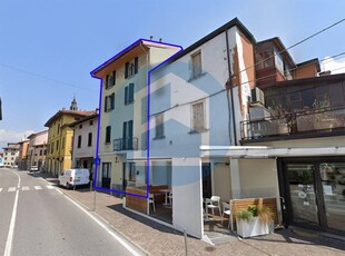 Casa indipendente in vendita a Darfo Boario Terme