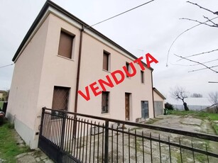 Casa indipendente in vendita a Ronco All'Adige