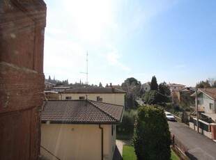 Casa indipendente in vendita a Verona