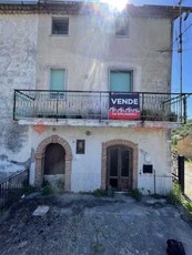 Casa Indipendente in Vendita ad Minturno - 114000 Euro