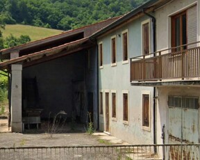 Porzione di casa in Via Marangoni, Zermeghedo, 8 locali, 191 m²