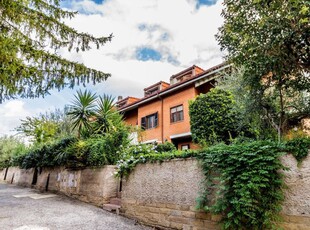 Villa a schiera in vendita a Guidonia Montecelio