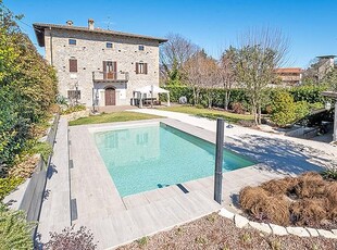 Villa in vendita a Brembate Di Sopra