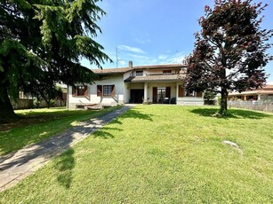 Villa in vendita a Castrezzato