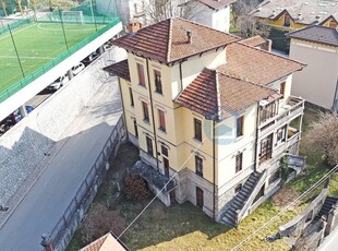 Villa in vendita a Edolo