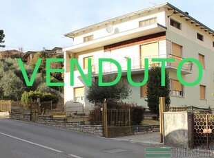 villa in vendita a Ome