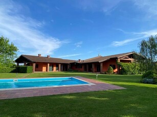 Villa in vendita a Oviglio