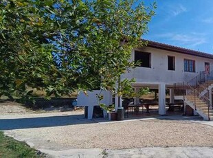 Villa in Vendita ad Cepagatti - 185000 Euro