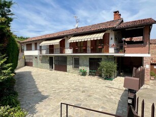 villa indipendente in vendita a La Morra