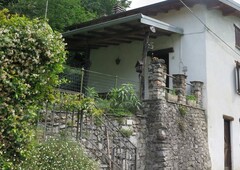 Casa singola in Cezza a Carlazzo