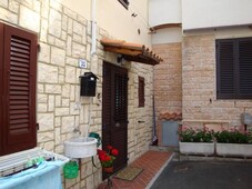 Casa singola in ottime condizioni in zona Gabbro a Rosignano Marittimo