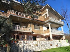 Villa in Vicolauro 20 a Capriglia Irpina
